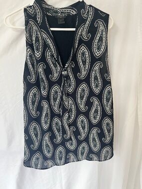 Ann Taylor Sleeveless blouse